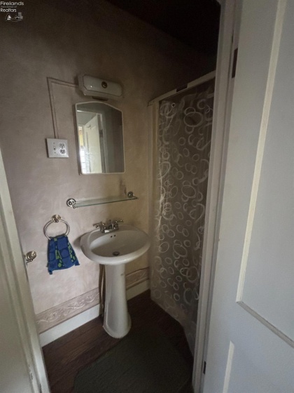 54 Raymond Avenue, Shelby, 44875, ,Multiple Units,For Sale,Raymond,20260968