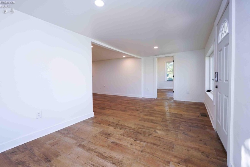 612 2nd Street, Fremont, 43420, 3 Bedrooms Bedrooms, ,2 BathroomsBathrooms,Residential,For Sale,2nd,20260967