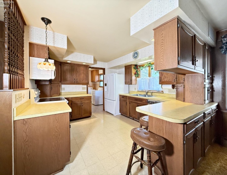 96 Lindsay Avenue, Tiffin, 44883, 3 Bedrooms Bedrooms, ,2 BathroomsBathrooms,Residential,For Sale,Lindsay,20260945