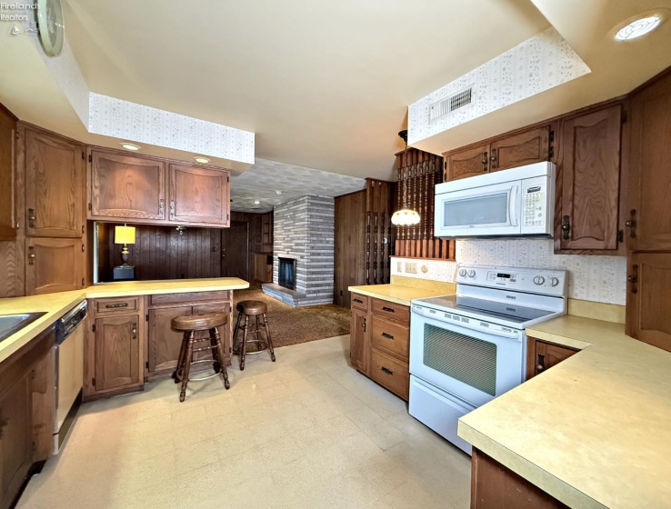 96 Lindsay Avenue, Tiffin, 44883, 3 Bedrooms Bedrooms, ,2 BathroomsBathrooms,Residential,For Sale,Lindsay,20260945