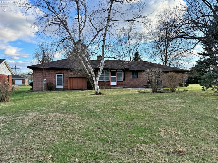 96 Lindsay Avenue, Tiffin, 44883, 3 Bedrooms Bedrooms, ,2 BathroomsBathrooms,Residential,For Sale,Lindsay,20260945