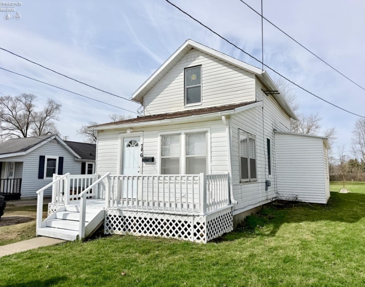 746 Front Street, Fremont, 43420, 3 Bedrooms Bedrooms, ,1 BathroomBathrooms,Residential,For Sale,Front,20260987