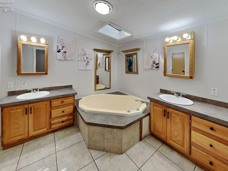 1627 Starboard Trail, Put-In-Bay, 43456, 3 Bedrooms Bedrooms, ,2 BathroomsBathrooms,Residential,For Sale,Starboard,20260970