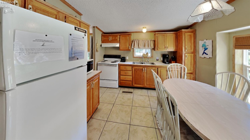 1640 Hazards Alley, Put-In-Bay, 43456, 3 Bedrooms Bedrooms, ,2 BathroomsBathrooms,Residential,For Sale,Hazards Alley,20260969