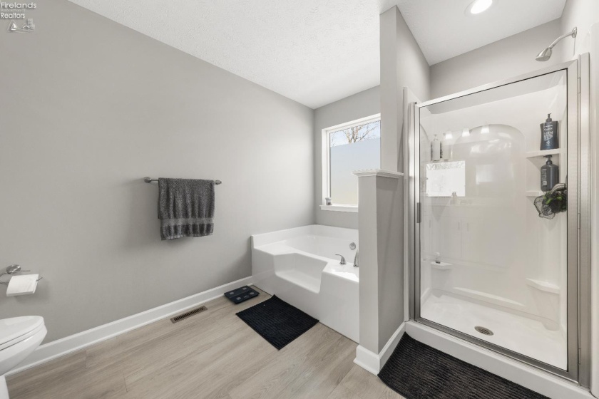 3712 Delwood Drive, Port Clinton, 43452, 3 Bedrooms Bedrooms, ,3 BathroomsBathrooms,Residential,For Sale,Delwood,20260881