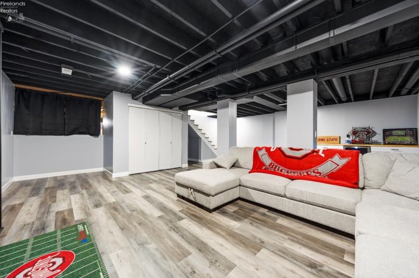 3712 Delwood Drive, Port Clinton, 43452, 3 Bedrooms Bedrooms, ,3 BathroomsBathrooms,Residential,For Sale,Delwood,20260881