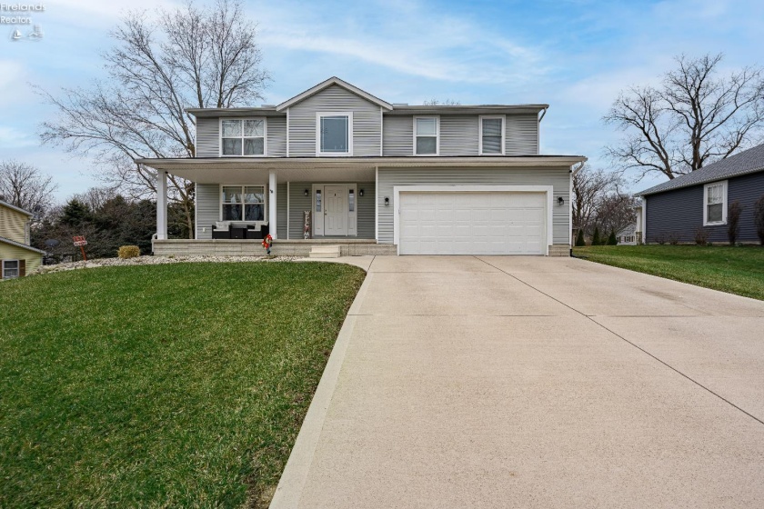 3712 Delwood Drive, Port Clinton, 43452, 3 Bedrooms Bedrooms, ,3 BathroomsBathrooms,Residential,For Sale,Delwood,20260881