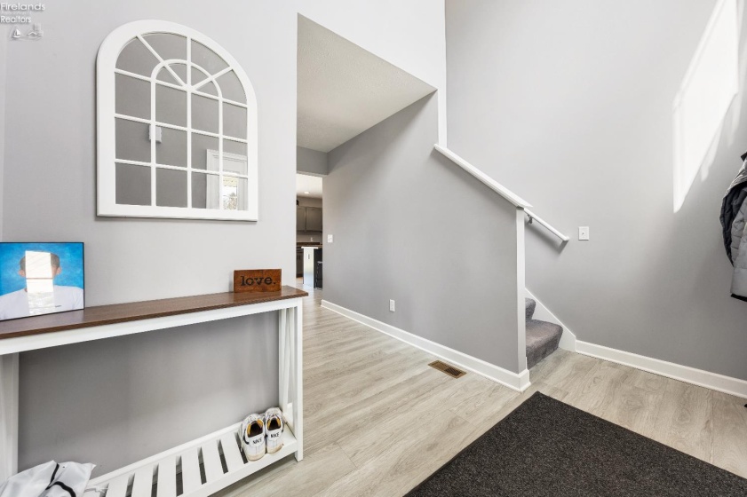 3712 Delwood Drive, Port Clinton, 43452, 3 Bedrooms Bedrooms, ,3 BathroomsBathrooms,Residential,For Sale,Delwood,20260881