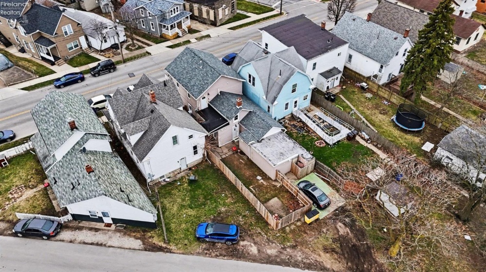 630 6th Street, Port Clinton, 43452, ,Multiple Units,For Sale,6th,20260984