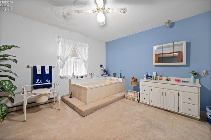 5804 McCartney Road, Sandusky, 44870, 3 Bedrooms Bedrooms, ,3 BathroomsBathrooms,Residential,For Sale,McCartney,20260997