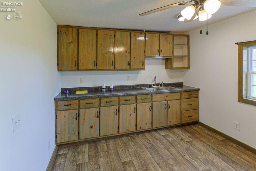 250 Woodlawn Avenue, Norwalk, 44857, 2 Bedrooms Bedrooms, ,1 BathroomBathrooms,Residential,For Sale,Woodlawn,20260986