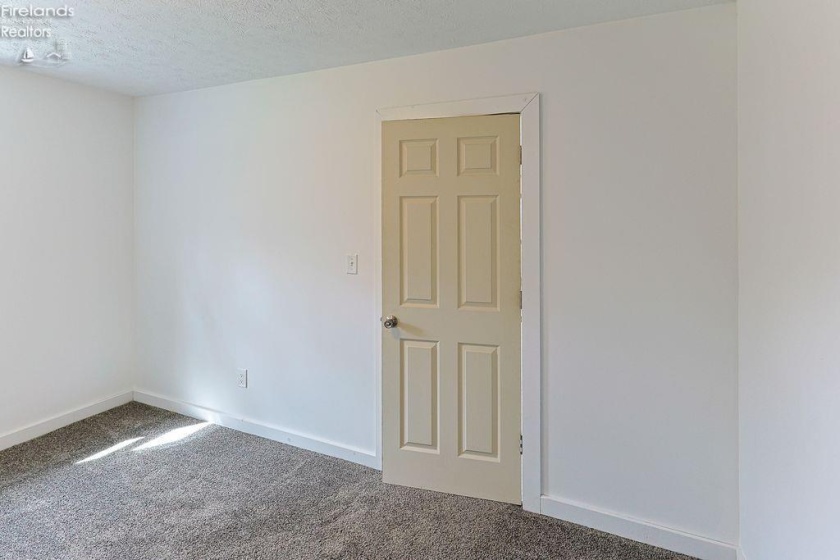 250 Woodlawn Avenue, Norwalk, 44857, 2 Bedrooms Bedrooms, ,1 BathroomBathrooms,Residential,For Sale,Woodlawn,20260986