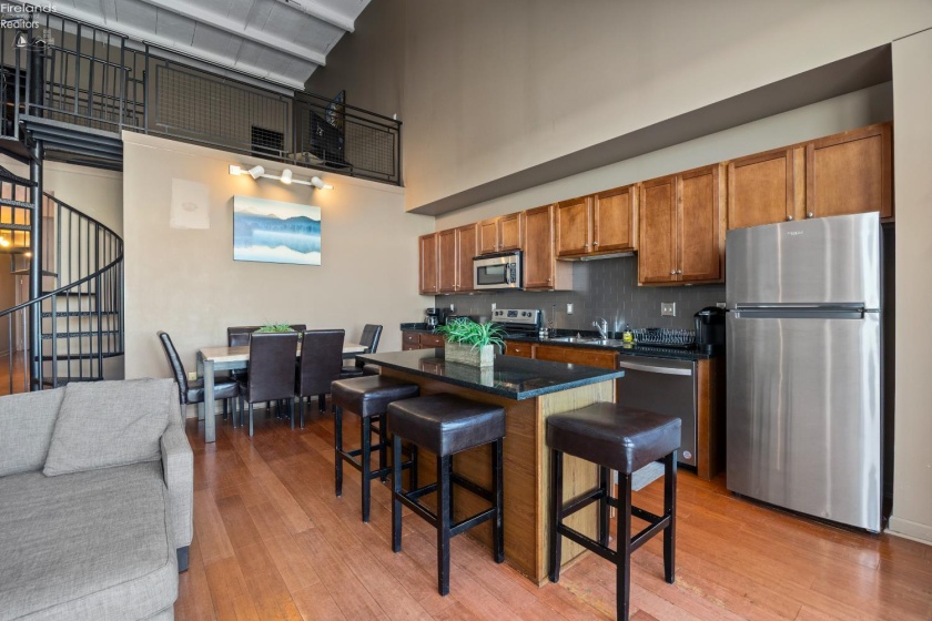 401 Shoreline Drive, Sandusky, 44870, 3 Bedrooms Bedrooms, ,2 BathroomsBathrooms,Residential,For Sale,Shoreline,20260878