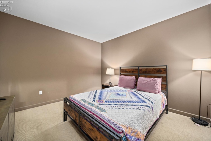 401 Shoreline Drive, Sandusky, 44870, 3 Bedrooms Bedrooms, ,2 BathroomsBathrooms,Residential,For Sale,Shoreline,20260878