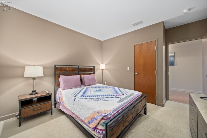 401 Shoreline Drive, Sandusky, 44870, 3 Bedrooms Bedrooms, ,2 BathroomsBathrooms,Residential,For Sale,Shoreline,20260878