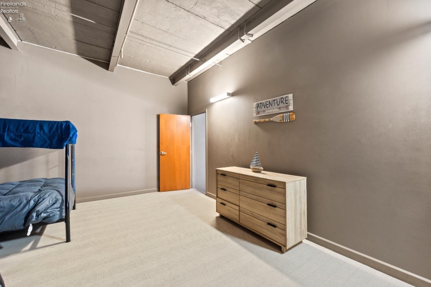 401 Shoreline Drive, Sandusky, 44870, 3 Bedrooms Bedrooms, ,2 BathroomsBathrooms,Residential,For Sale,Shoreline,20260878