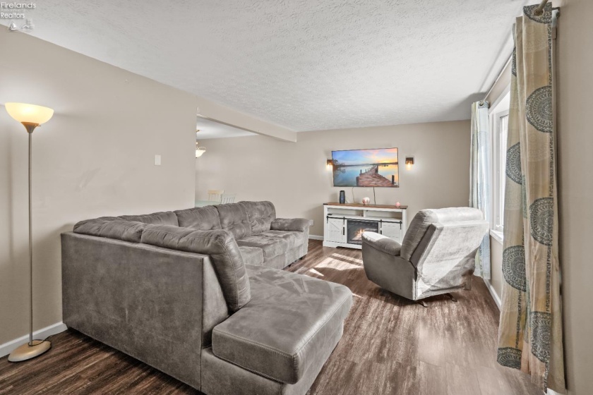 49 Hillcrest Drive, Willard, 44890, 3 Bedrooms Bedrooms, ,2 BathroomsBathrooms,Residential,For Sale,Hillcrest,20260948