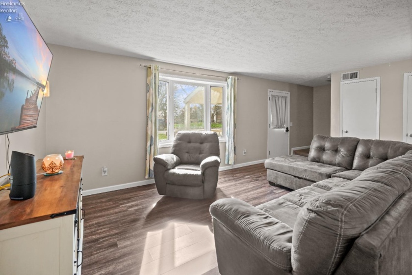 49 Hillcrest Drive, Willard, 44890, 3 Bedrooms Bedrooms, ,2 BathroomsBathrooms,Residential,For Sale,Hillcrest,20260948