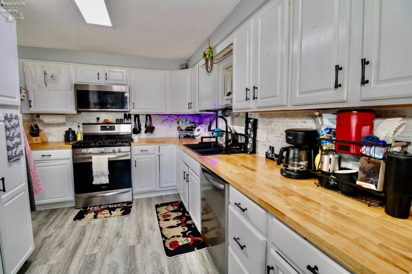 3117 Bayview Lane, Sandusky, 44870, 3 Bedrooms Bedrooms, ,2 BathroomsBathrooms,Residential,For Sale,Bayview,20260996