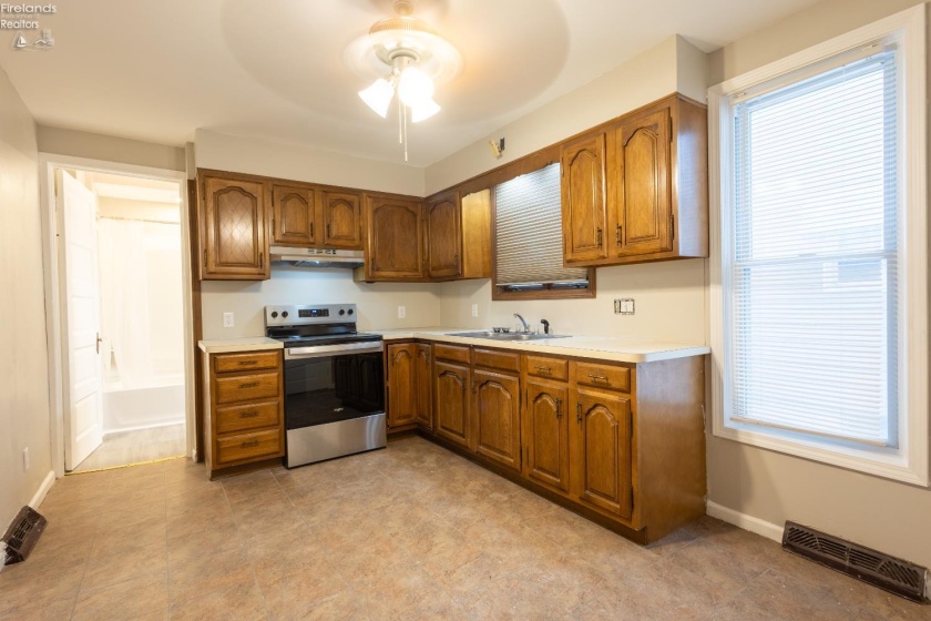 1225 Osborne Street, Sandusky, 44870, ,Multiple Units,For Sale,Osborne,20261005