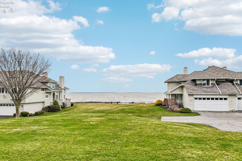 608 Monument View, Marblehead, 43440, 2 Bedrooms Bedrooms, ,3 BathroomsBathrooms,Residential,For Sale,Monument View,20260990