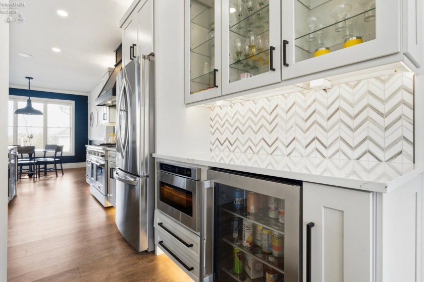 5031 Blue Teal Drive, Port Clinton, 43452, 4 Bedrooms Bedrooms, ,4 BathroomsBathrooms,Residential,For Sale,Blue Teal,20260891