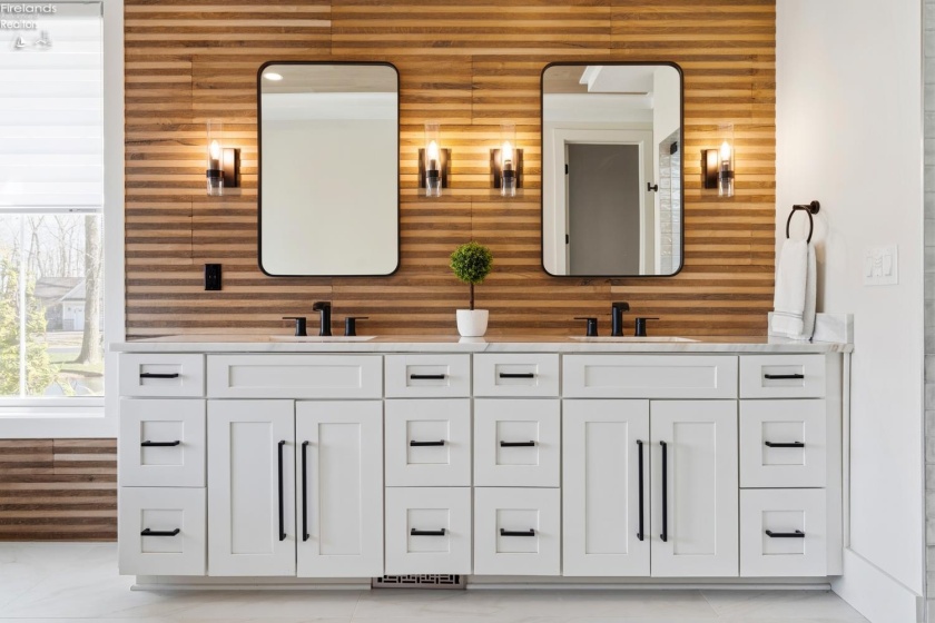 5031 Blue Teal Drive, Port Clinton, 43452, 4 Bedrooms Bedrooms, ,4 BathroomsBathrooms,Residential,For Sale,Blue Teal,20260891