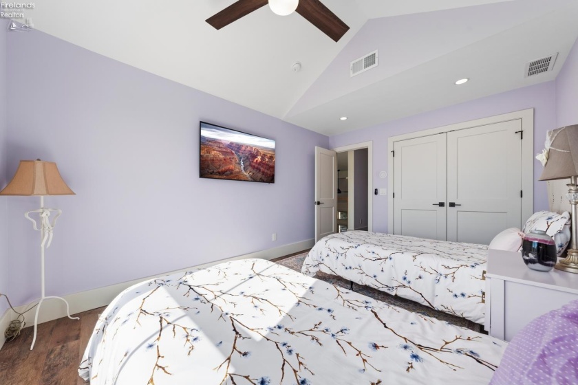 5031 Blue Teal Drive, Port Clinton, 43452, 4 Bedrooms Bedrooms, ,4 BathroomsBathrooms,Residential,For Sale,Blue Teal,20260891