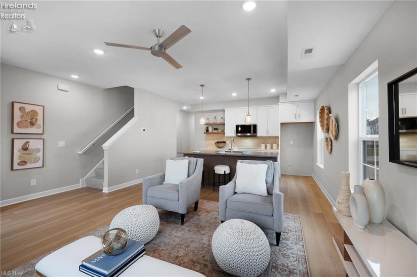 445 Harbor Lane, Lorain, 44052, ,3 BathroomsBathrooms,Residential,For Sale,Harbor,20261006