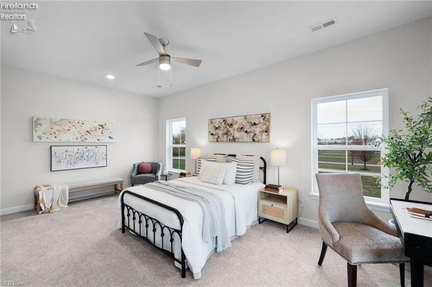 445 Harbor Lane, Lorain, 44052, ,3 BathroomsBathrooms,Residential,For Sale,Harbor,20261006