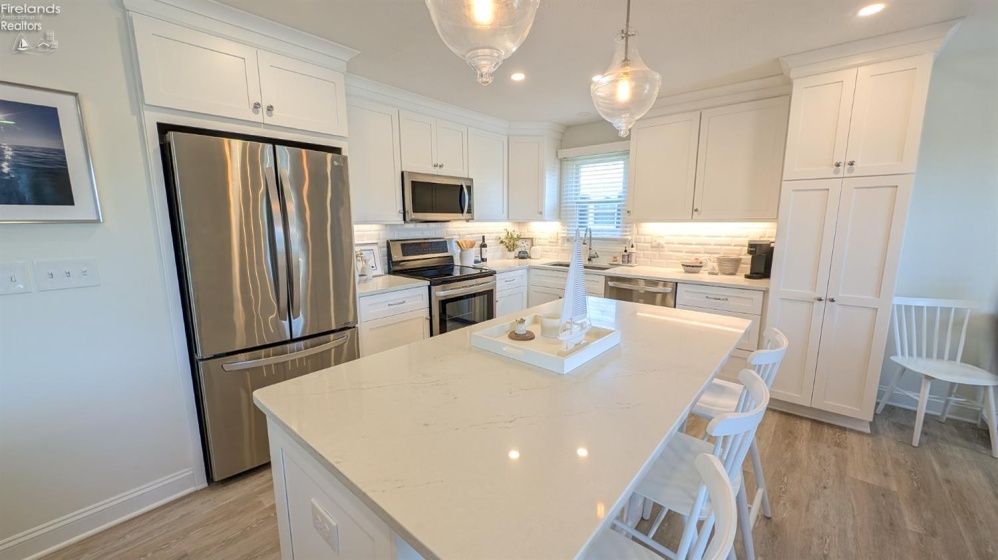 2188 Carriage Lane, Port Clinton, 43452, 2 Bedrooms Bedrooms, ,2 BathroomsBathrooms,Residential,For Sale,Carriage,20260974