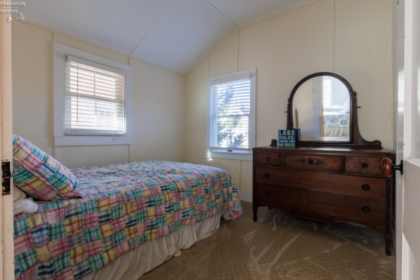 170 Jasmine Avenue, Lakeside, 43440, 5 Bedrooms Bedrooms, ,2 BathroomsBathrooms,Residential,For Sale,Jasmine,20260621