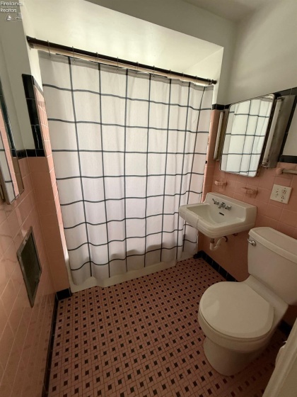 811 W Osborne st Street, Sandusky, 44870, ,Multiple Units,For Sale,W Osborne st,20261021