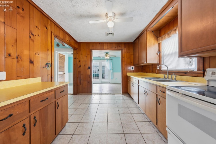 271 Willow Dale Road, Marblehead, 43440, 2 Bedrooms Bedrooms, ,1 BathroomBathrooms,Residential,For Sale,Willow Dale,20260999