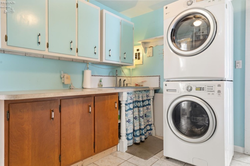 271 Willow Dale Road, Marblehead, 43440, 2 Bedrooms Bedrooms, ,1 BathroomBathrooms,Residential,For Sale,Willow Dale,20260999