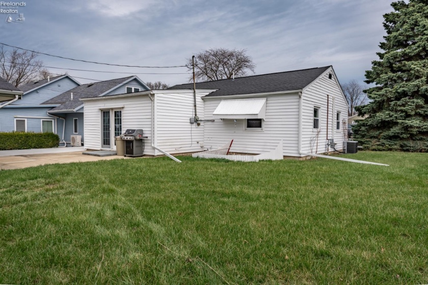 271 Willow Dale Road, Marblehead, 43440, 2 Bedrooms Bedrooms, ,1 BathroomBathrooms,Residential,For Sale,Willow Dale,20260999