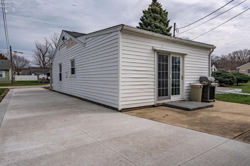 271 Willow Dale Road, Marblehead, 43440, 2 Bedrooms Bedrooms, ,1 BathroomBathrooms,Residential,For Sale,Willow Dale,20260999