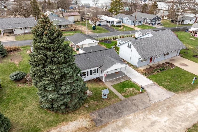 271 Willow Dale Road, Marblehead, 43440, 2 Bedrooms Bedrooms, ,1 BathroomBathrooms,Residential,For Sale,Willow Dale,20260999