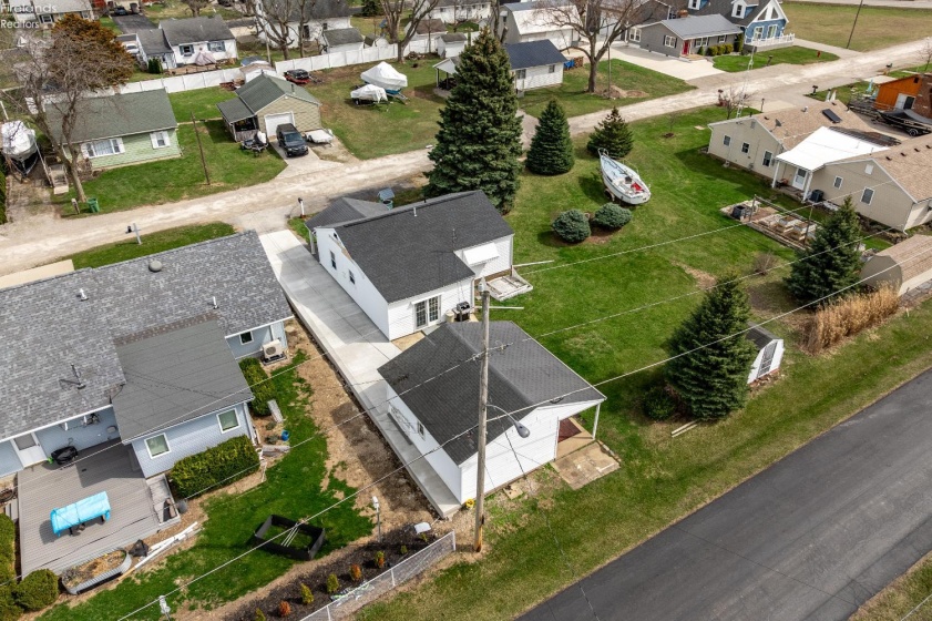 271 Willow Dale Road, Marblehead, 43440, 2 Bedrooms Bedrooms, ,1 BathroomBathrooms,Residential,For Sale,Willow Dale,20260999