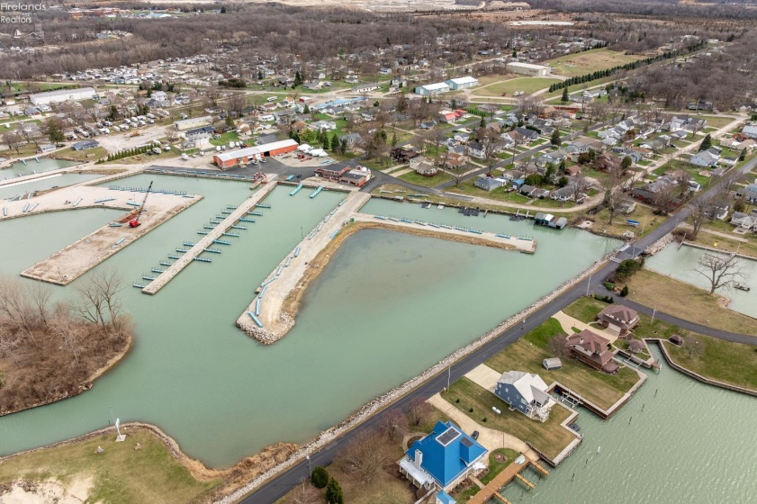 271 Willow Dale Road, Marblehead, 43440, 2 Bedrooms Bedrooms, ,1 BathroomBathrooms,Residential,For Sale,Willow Dale,20260999