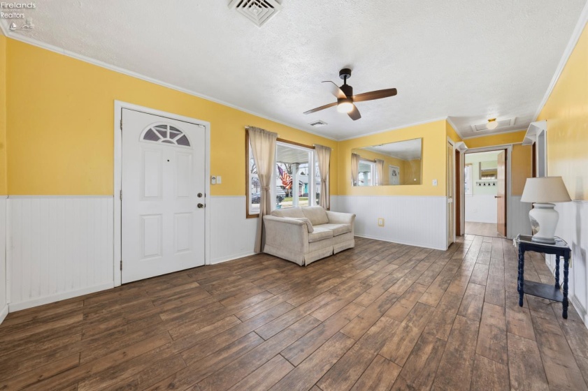 271 Willow Dale Road, Marblehead, 43440, 2 Bedrooms Bedrooms, ,1 BathroomBathrooms,Residential,For Sale,Willow Dale,20260999