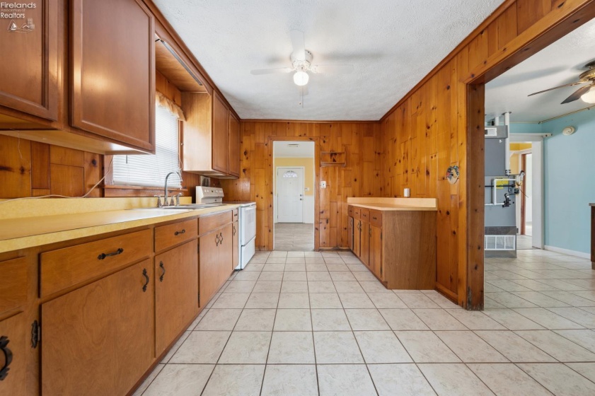 271 Willow Dale Road, Marblehead, 43440, 2 Bedrooms Bedrooms, ,1 BathroomBathrooms,Residential,For Sale,Willow Dale,20260999