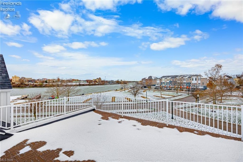 449 Harbor Lane, Lorain, 44052, 3 Bedrooms Bedrooms, ,4 BathroomsBathrooms,Residential,For Sale,Harbor,20261019