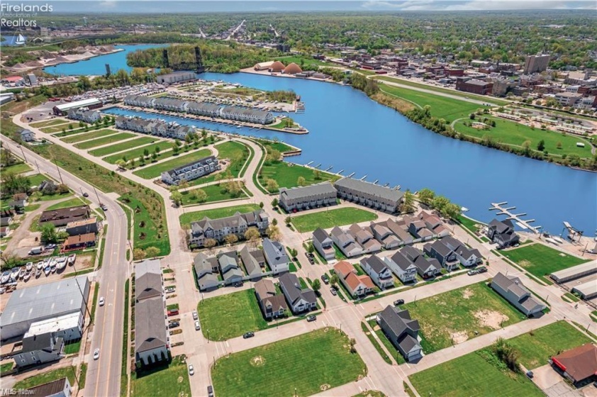 449 Harbor Lane, Lorain, 44052, 3 Bedrooms Bedrooms, ,4 BathroomsBathrooms,Residential,For Sale,Harbor,20261019