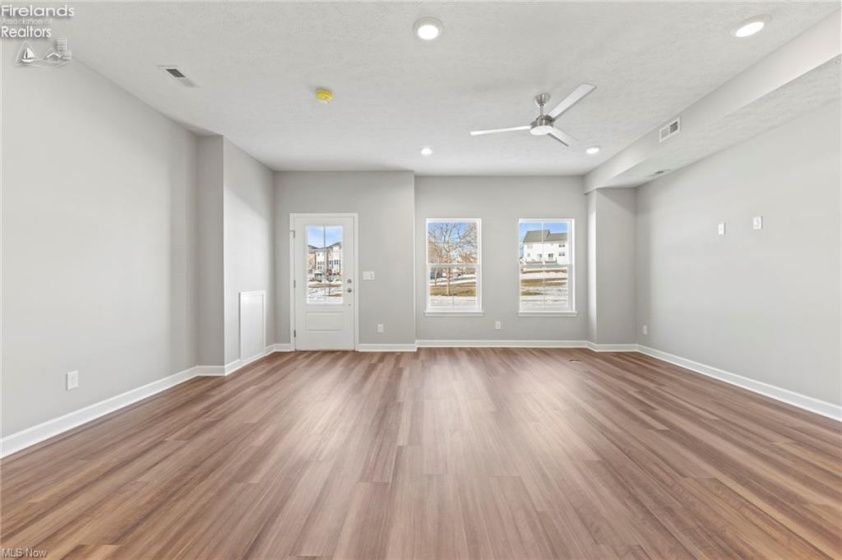 457 Harbor Lane, Lorain, 44052, 3 Bedrooms Bedrooms, ,4 BathroomsBathrooms,Residential,For Sale,Harbor,20261027