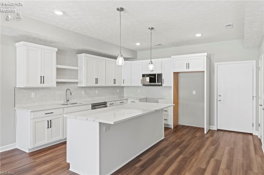 457 Harbor Lane, Lorain, 44052, 3 Bedrooms Bedrooms, ,4 BathroomsBathrooms,Residential,For Sale,Harbor,20261027