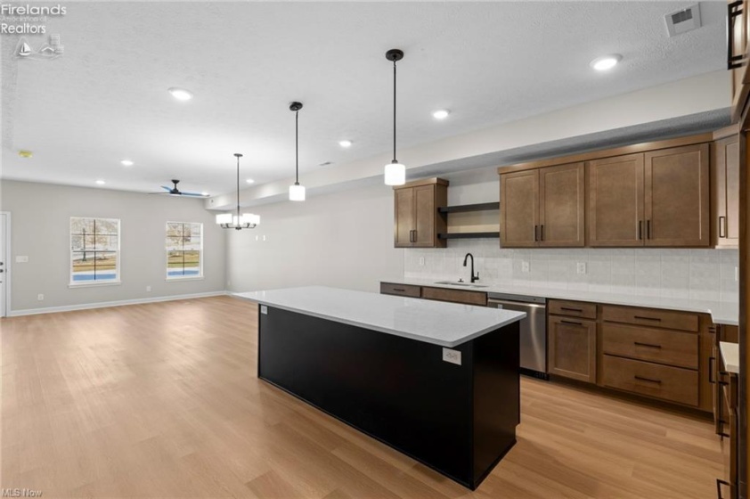 453 Harbor Lane, Lorain, 44052, 3 Bedrooms Bedrooms, ,4 BathroomsBathrooms,Residential,For Sale,Harbor,20261028