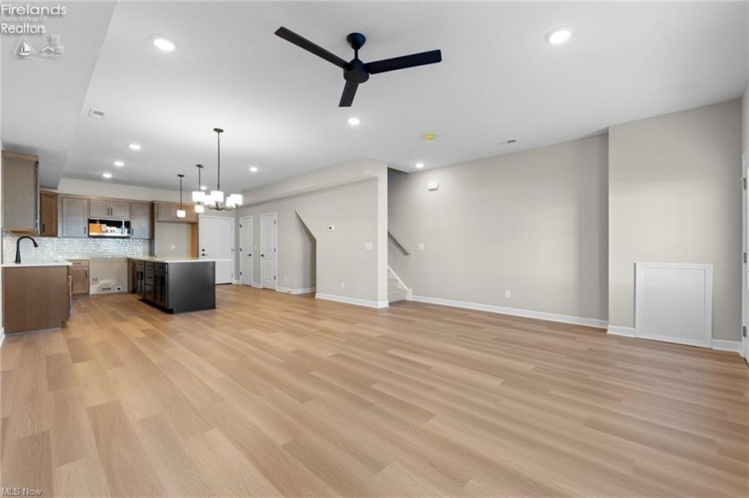 453 Harbor Lane, Lorain, 44052, 3 Bedrooms Bedrooms, ,4 BathroomsBathrooms,Residential,For Sale,Harbor,20261028