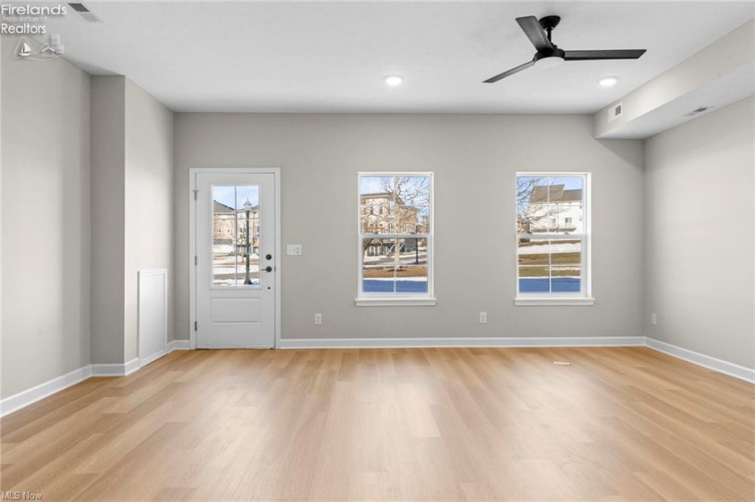 453 Harbor Lane, Lorain, 44052, 3 Bedrooms Bedrooms, ,4 BathroomsBathrooms,Residential,For Sale,Harbor,20261028