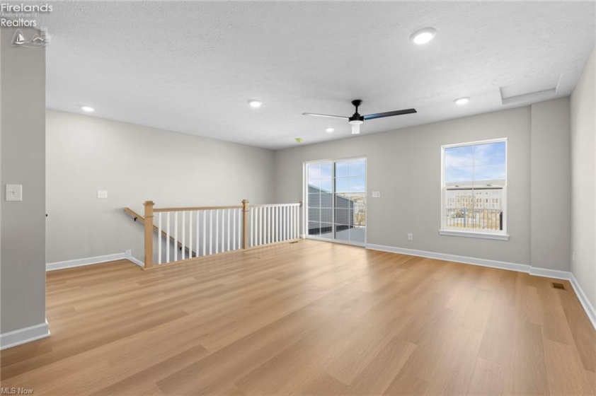 453 Harbor Lane, Lorain, 44052, 3 Bedrooms Bedrooms, ,4 BathroomsBathrooms,Residential,For Sale,Harbor,20261028